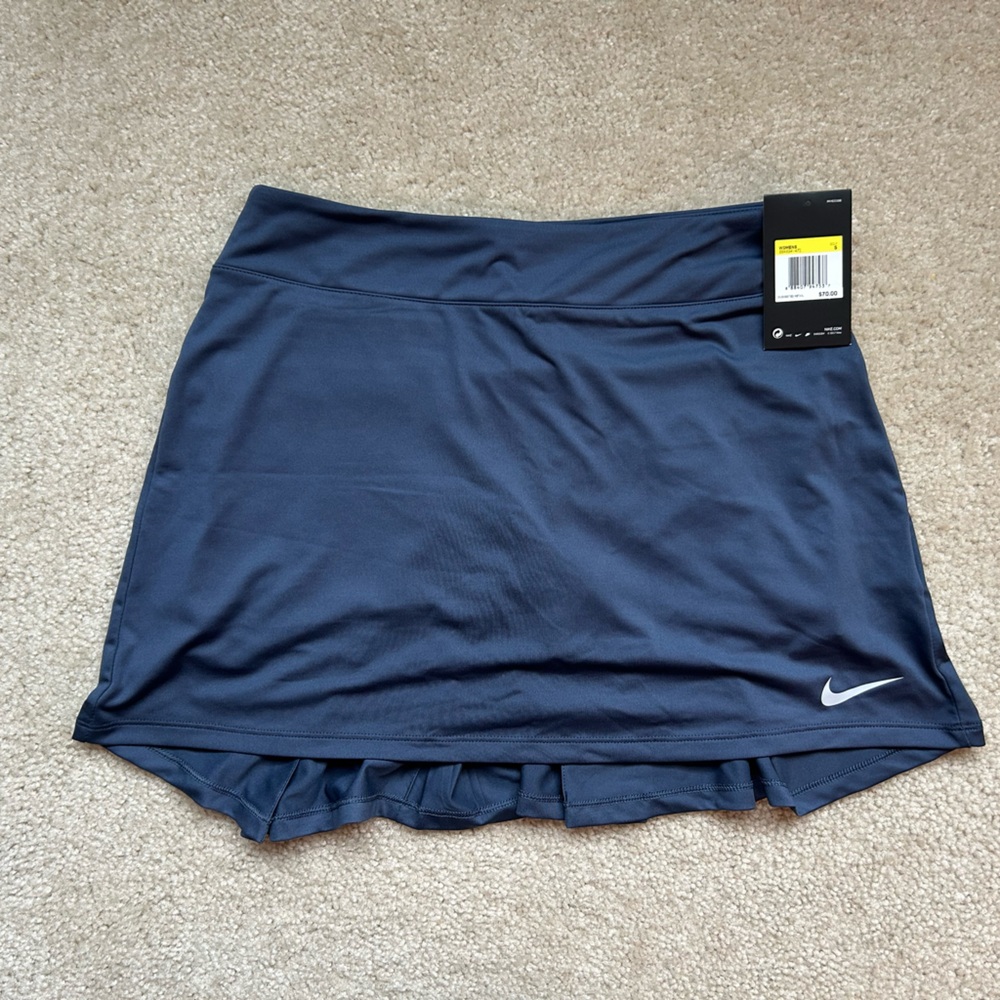 NWT Nike golf/tennis skirt size S